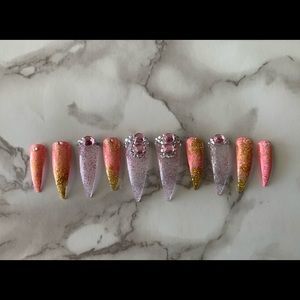 Stiletto press on nails